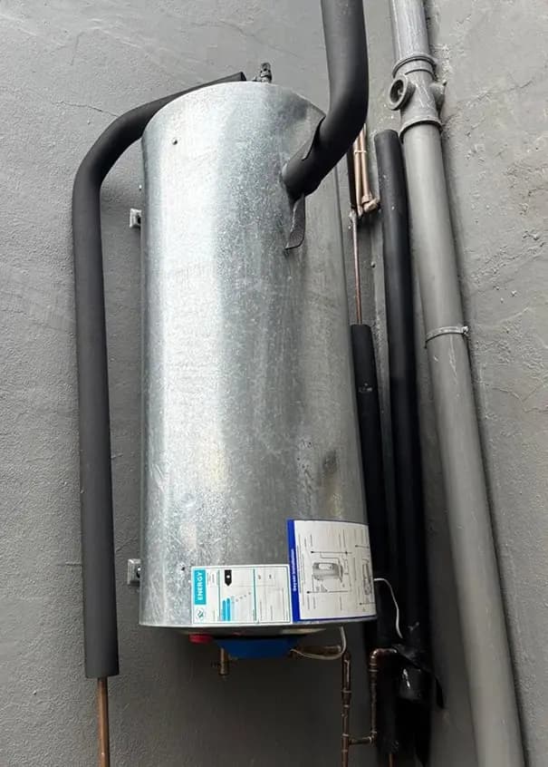 Geyser installation